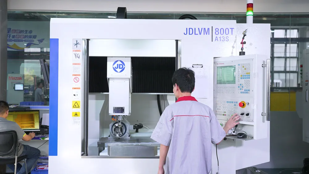 machining-equipment - Mazak CNC machining center